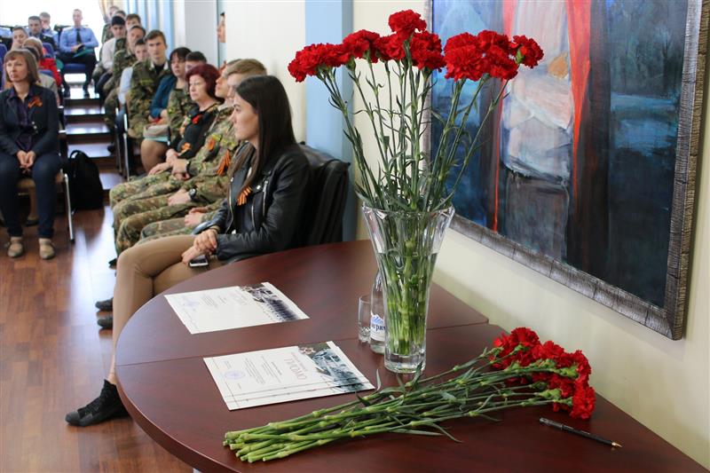 Росгвардейцы посетили памятное собрание «Семейные истории о войне» в Ставрополе