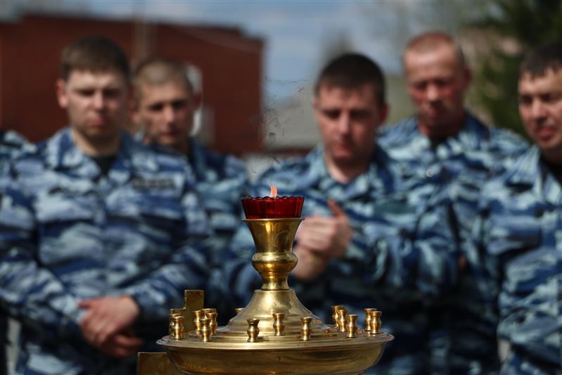 Екатеринбургские омоновцы приняли участие в акции «Свеча памяти»