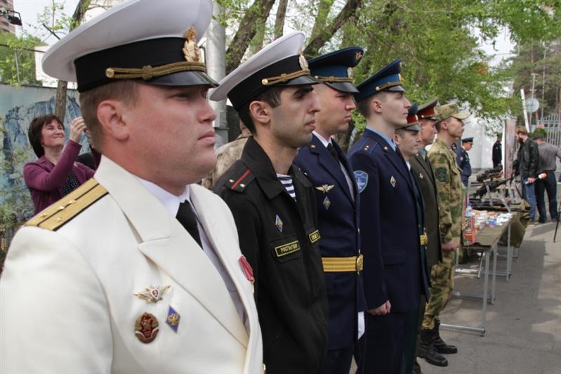 В Хабаровске при участии росгвардейцев проведено торжественное мероприятие, посвященное убытию призывников на военную службу