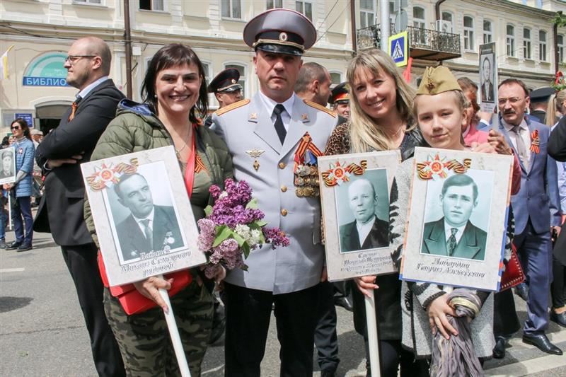 Росгвардейцы Ставрополя приняли участие в акции «Наследники бессмертного полка в строю»