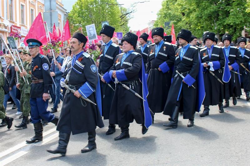 Росгвардейцы Ставрополя приняли участие в акции «Наследники бессмертного полка в строю»