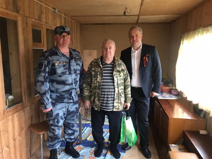 Брянские росгвардейцы посетили ветерана службы, который в годы Великой Отечественной войны был узником фашистского концлагеря   