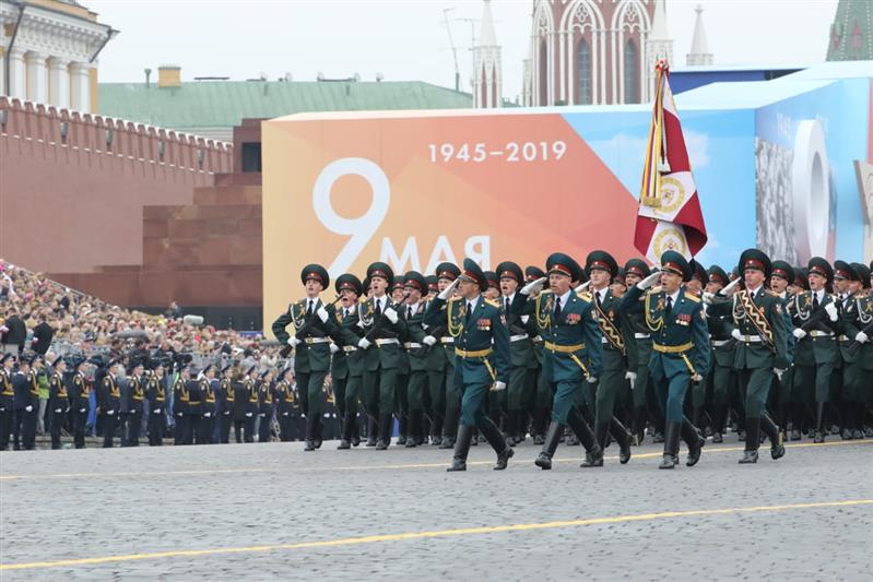 Военнослужащие, курсанты и кадеты Росгвардии приняли участие в параде Победы на Красной площади (фото, видео)