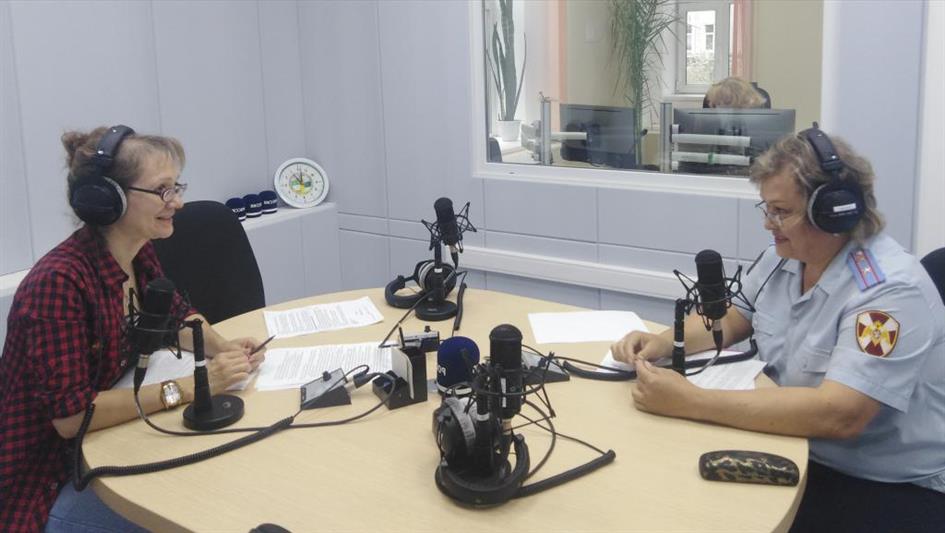 Офицер центра лицензионно-разрешительной работы Управления Росгвардии по Курганской области выступила в прямом эфире «Радио России - Курган»