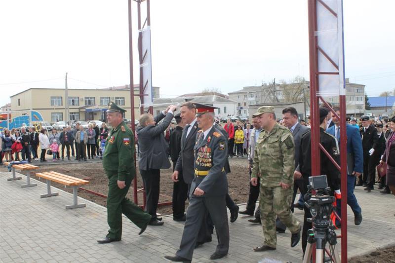 Росгвардейцы приняли участие в открытии Аллеи боевой славы в Зауралье 
