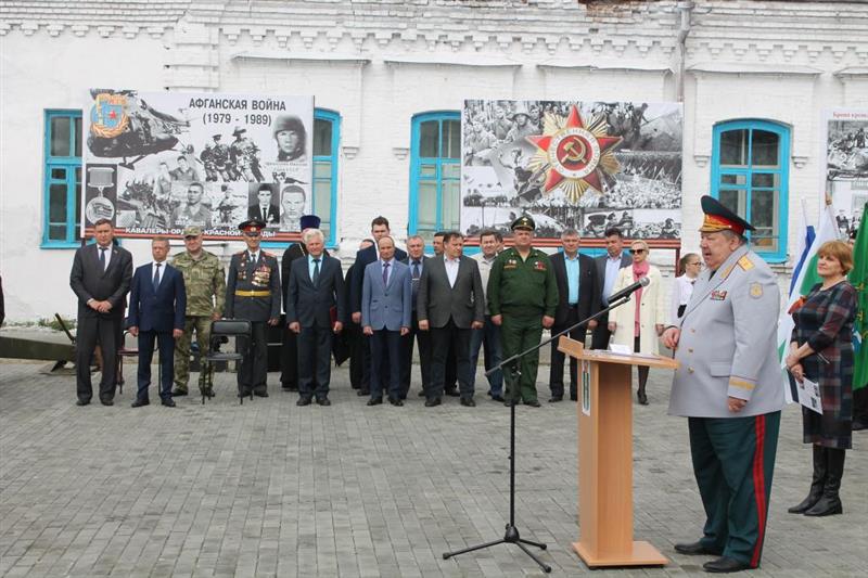 Росгвардейцы приняли участие в открытии Аллеи боевой славы в Зауралье 