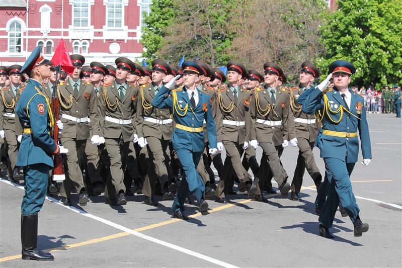 Курсанты и офицеры Саратовского военного института Росгвардии приняли участие в мероприятиях, посвященных Дню Победы