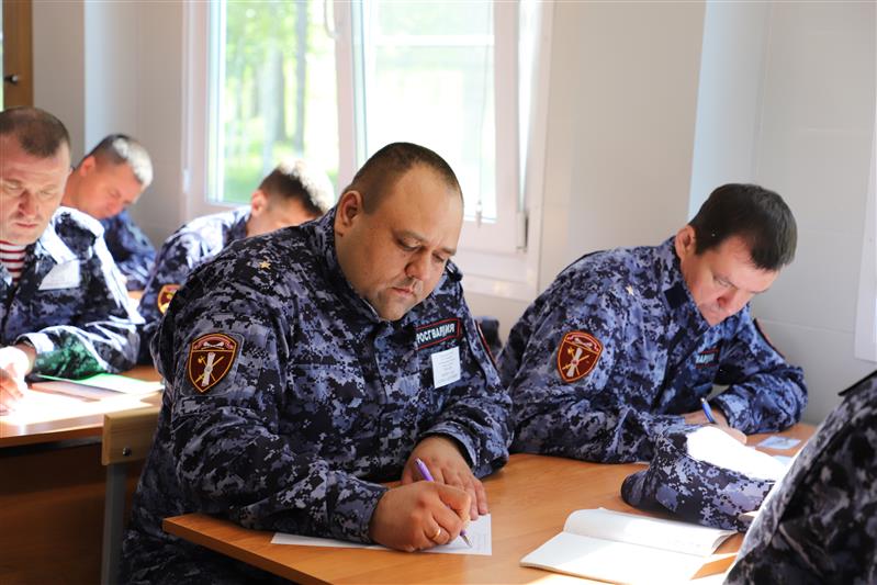 Завершился учебный сбор начальников подразделений лицензионно-разрешительной работы Центрального округа Росгвардии 