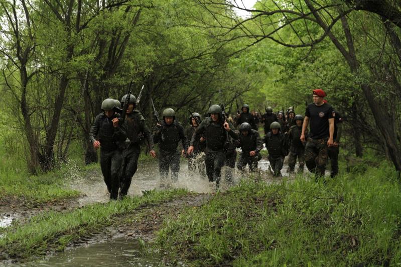 На Дальнем Востоке проведены квалификационные испытания на право ношения крапового берета (видео)