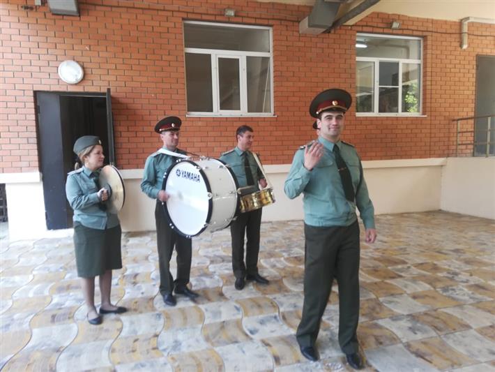 Военный оркестр Росгвардии дал концерт в госпитале ветеранов в Дагестане