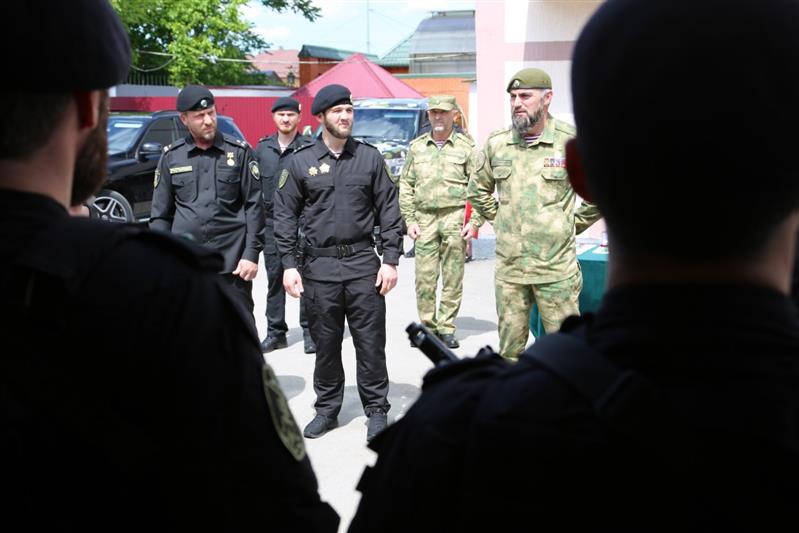 Начальник Управления Росгвардии по Чеченской Республике проинспектировал грозненский отдел вневедомственной охраны (фото, видео)