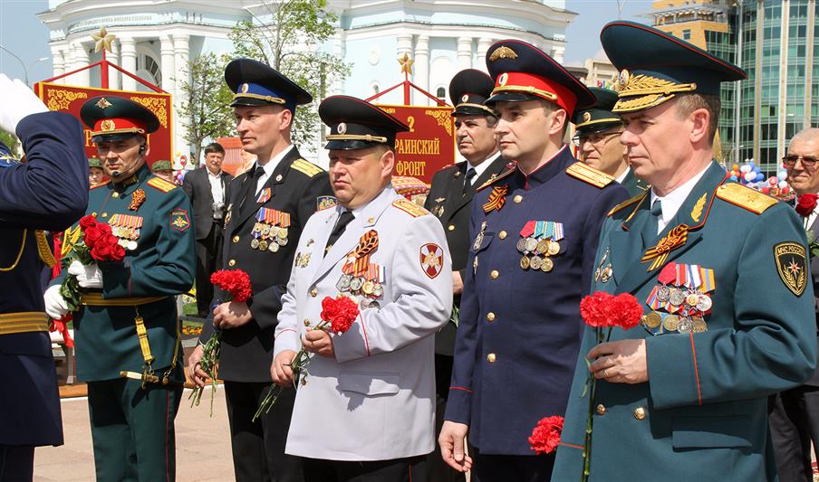 В Приволжье подразделения Росгвардии приняли участие в парадах и праздничных шествиях в честь 74-й годовщины Победы (фото)