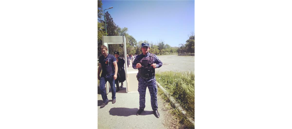 Более 500 росгвардейцев обеспечили безопасность во время празднования Дня Победы в Дагестане