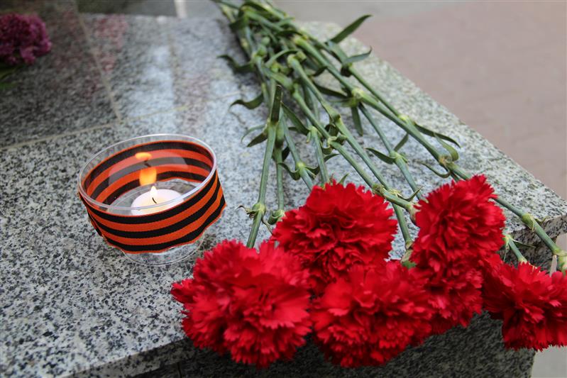 Сотрудники Росгвардии организовали и провели в Севастополе акцию «Свеча памяти»