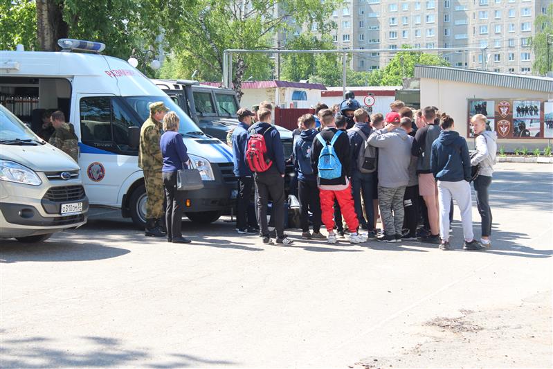 Владимирские росгвардейцы провели патриотическое мероприятие для студентов