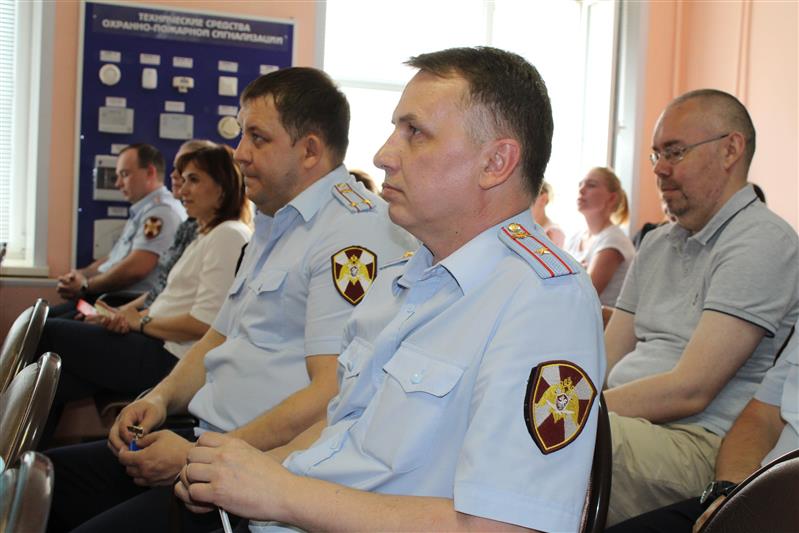 Сотрудники Управления Росгвардии по Вологодской области приняли участие во Всероссийской акции «Стоп ВИЧ/СПИД»
