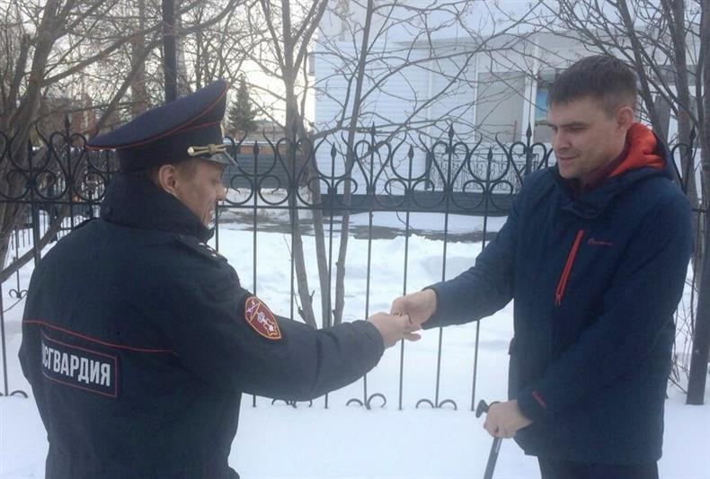 В Тюменской области росгвардейцы присоединились к Всероссийской акции «Георгиевская ленточка».