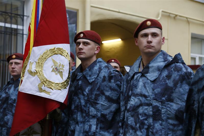 В управлении Северо-Западного округа Росгвардии прошло чествование парадного расчета (видео)