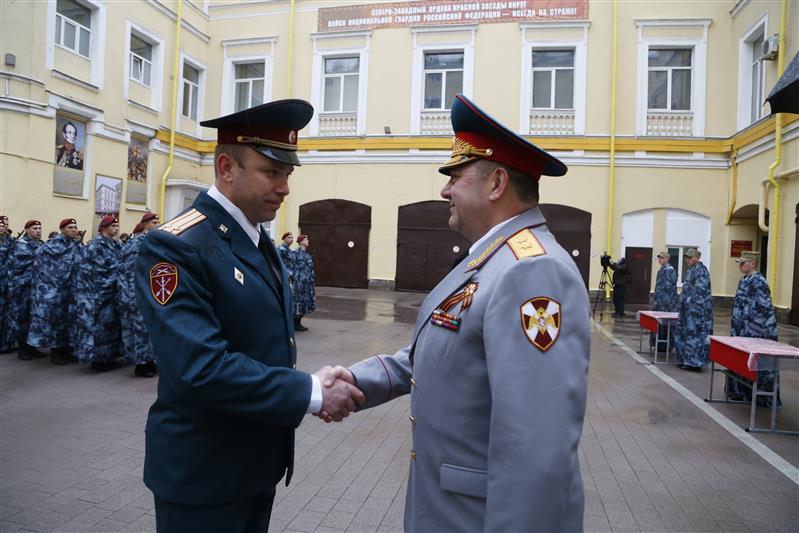 В управлении Северо-Западного округа Росгвардии прошло чествование парадного расчета (видео)