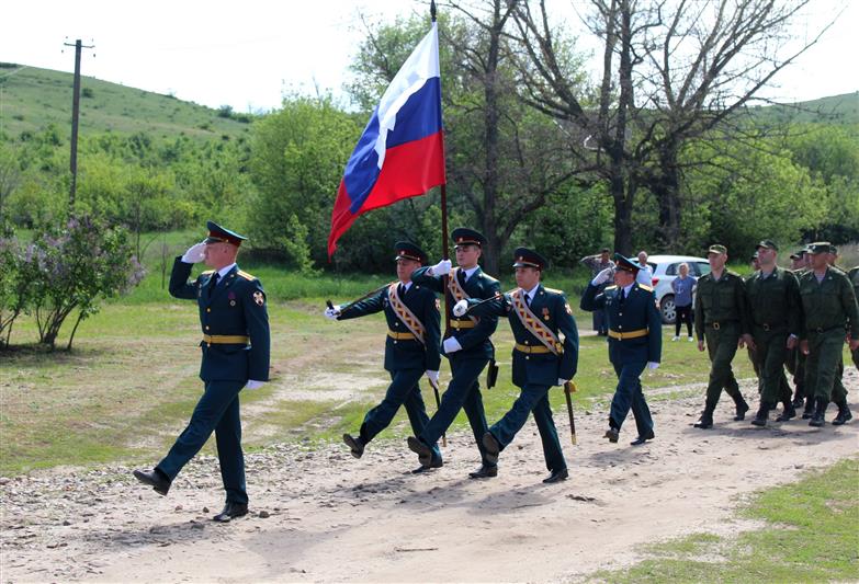 Военнослужащие и ветераны Росгвардии провели памятное мероприятие на малой родине дважды Героя Советского Союза Ивана Фесина (видео)