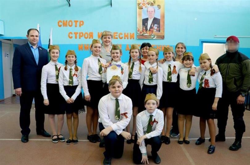 В канун 9 мая сотрудники Росгвардии рассказали югорским школьникам о мужестве и героизме фронтовиков