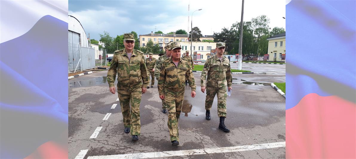Статс-секретарь – заместитель директора Росгвардии генерал-полковник Сергей Захаркин проверил организацию службы воинских частей, расположенных в Калужской области 