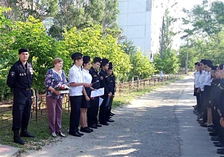 Волжские росгвардейцы почтили память сослуживца, погибшего при исполнении служебного долга