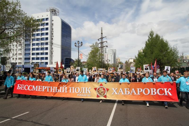 Военнослужащие и сотрудники Восточного округа Росгвардии приняли участие в парадах в ознаменование Дня Победы и шествиях «Бессмертного полка»