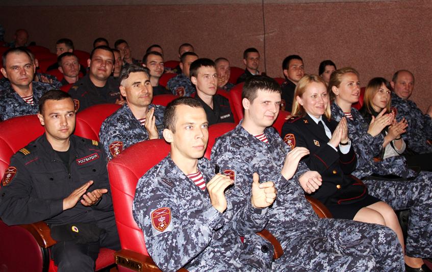 В Севастополе состоялся концерт участников смотра-конкурса самодеятельного творчества Росгвардии «Солдаты антитеррора» (фото, видео)