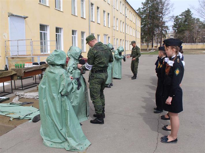 В преддверии Дня Победы росгвардейцы приняли участие в первом региональном фестивале кадетских классов общеобразовательных организаций Иркутской области