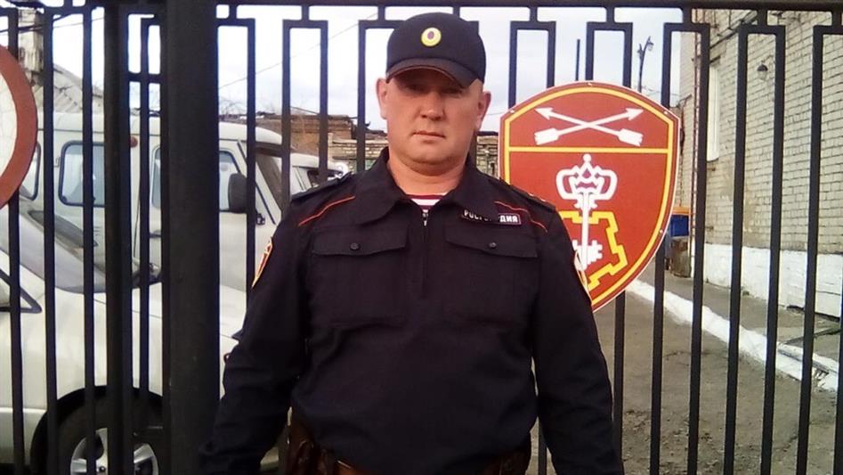 Сотрудник читинского отдела вневедомственной охраны спас из пожара пожилую женщину