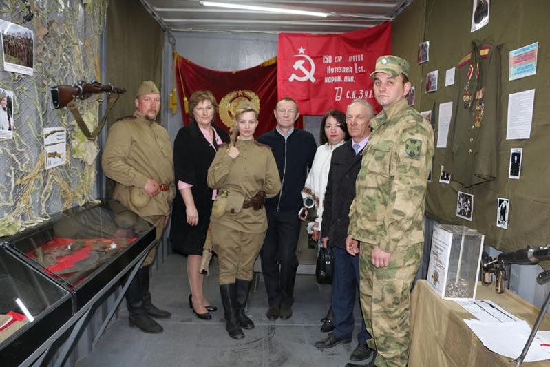 Амурские росгвардейцы приняли участие в открытии выставки передвижного музея «МотоПатриот» 