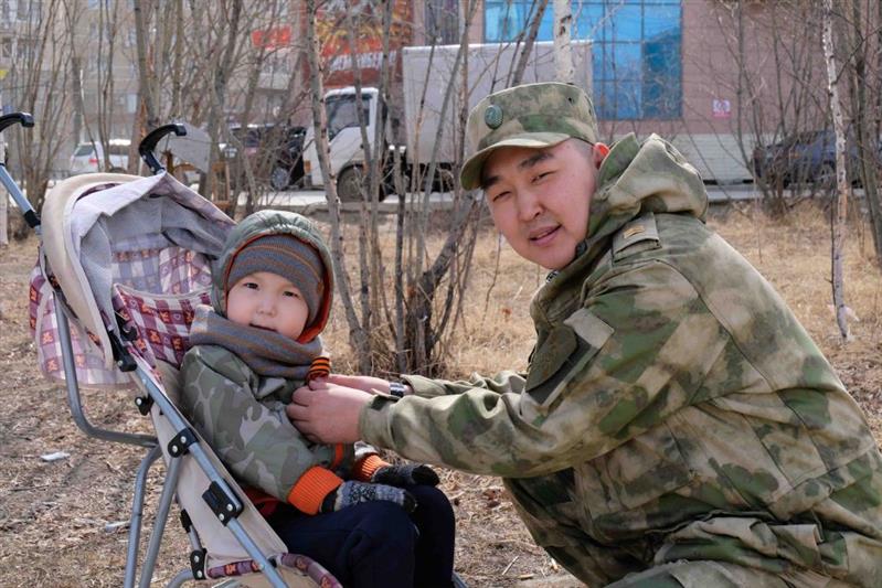 Росгвардейцы Якутии участвуют во всероссийской акции «Георгиевская лента» 