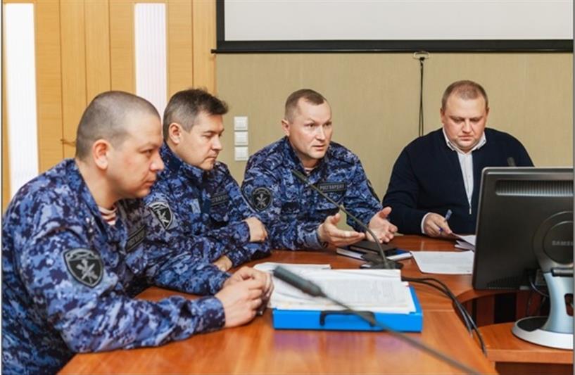 Сотрудники Росгвардии приняли участие в совещании по безопасности объектов ТЭК в Калининградской области