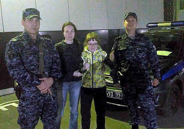 Столичные росгвардейцы вернули родителям потерявшегося ребенка
