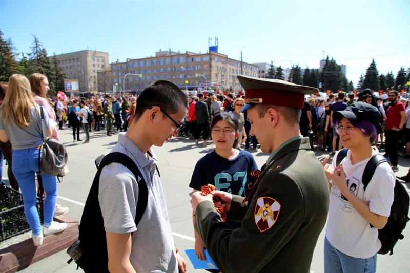 Музыканты оркестра Управления Росгвардии по Челябинской области присоединились к всероссийской ведомственной акции «Мелодии Победы» (видео)