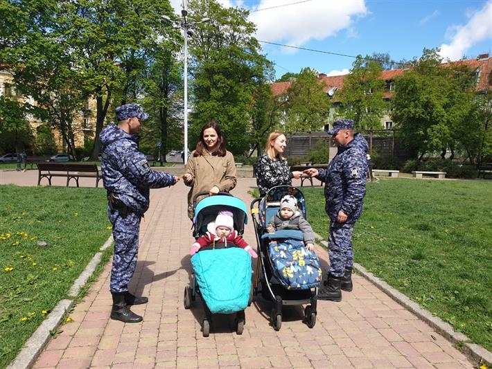 Сотрудники Управления Росгвардии по Калининградской области присоединились к всероссийской акции «Георгиевская лента»