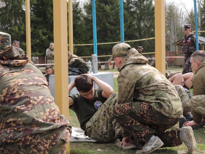 Воспитанники военно-патриотического клуба «Стронг», подшефного челябинскому СОБР, с успехом выступили на Всероссийском сборе «СОЮЗ – Наследники Победы»