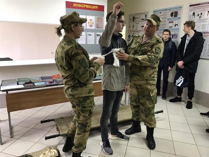 В Центре подготовки личного состава Северо-Западного округа Росгвардии состоялось открытие учебных сборов для допризывной молодежи