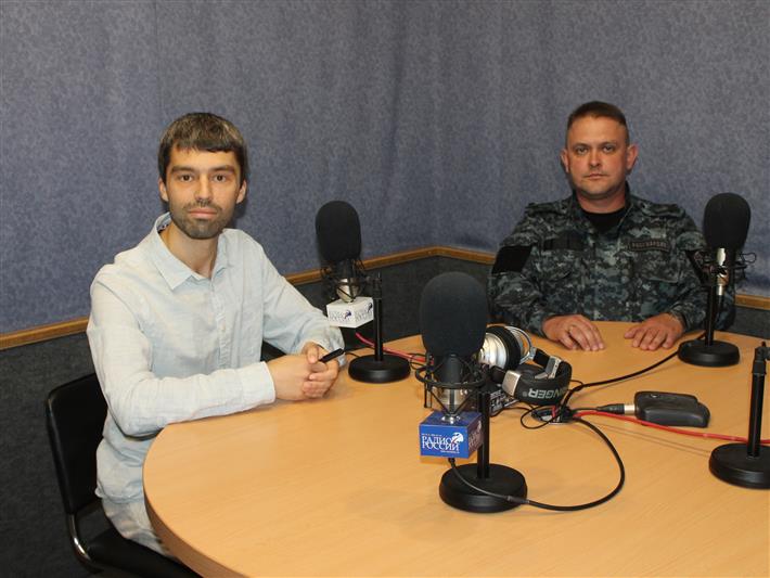 Алтайским радиослушателям рассказали о деятельности специалистов лицензионно-разрешительной работы Росгвардии