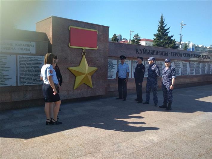 В подразделениях вневедомственной охраны Самарской области проходят мероприятия ко Дню России