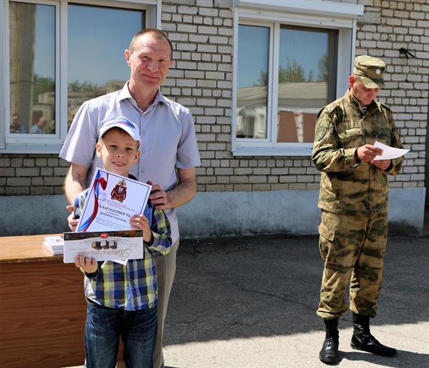 В Благовещенске прошел конкурс рисунков на асфальте среди детей военнослужащих и сотрудников Росгвардии