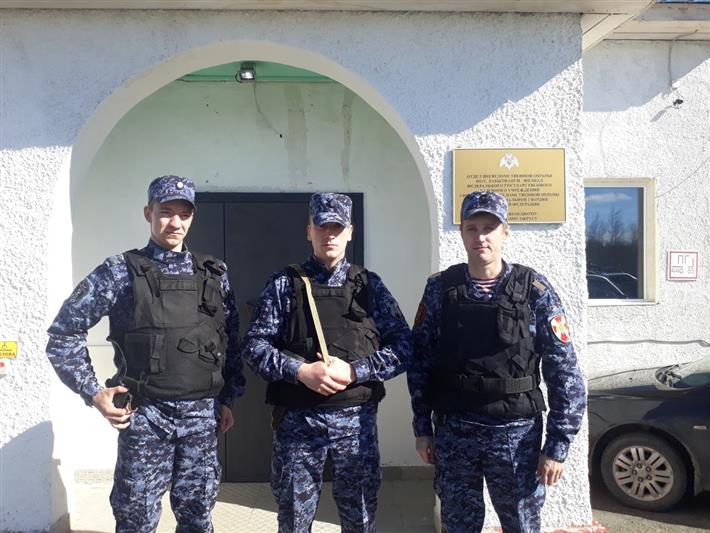 В Лабытнанги сотрудниками Росгвардии задержан грабитель