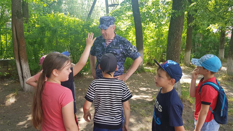 В преддверии Дня России ивановские росгвардейцы провели военно-спортивную эстафету для кадет