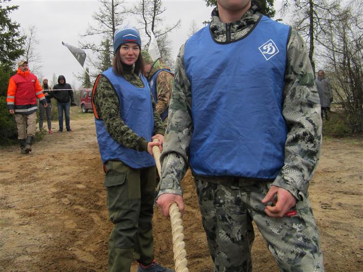 Военнослужащие и сотрудники управления Росгвардии по НАО приняли участие в окружном туристическом слете «Дорогами отцов-героев» (видео)
