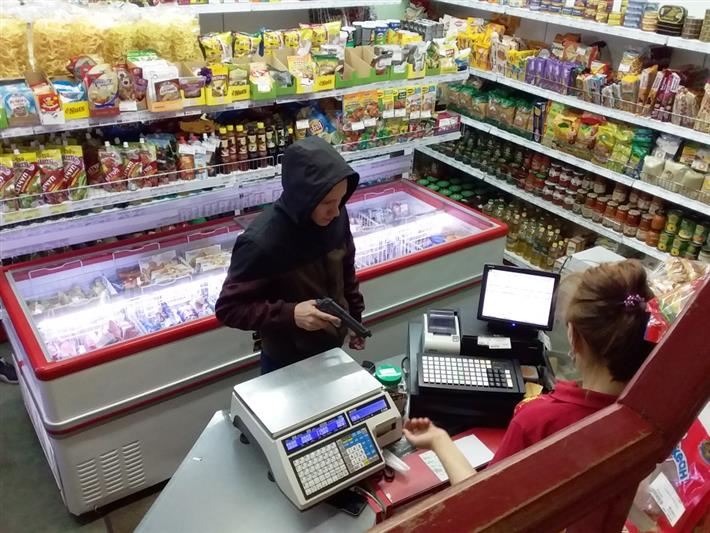Съемочная группа салехардской телерадиокомпании понаблюдала за практической тренировкой сотрудников Росгвардии