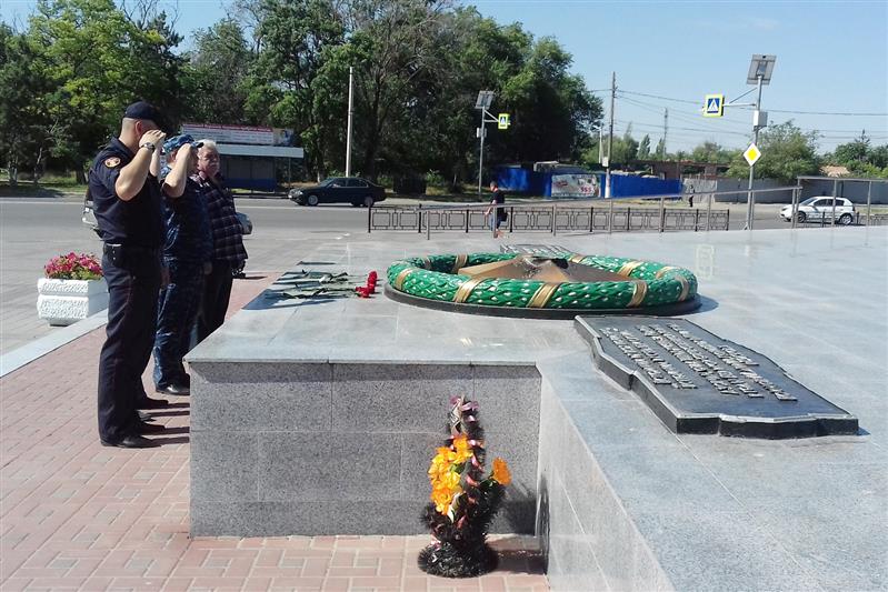 Донские росгвардейцы провели патриотические мероприятия, приуроченные ко Дню памяти и скорби 