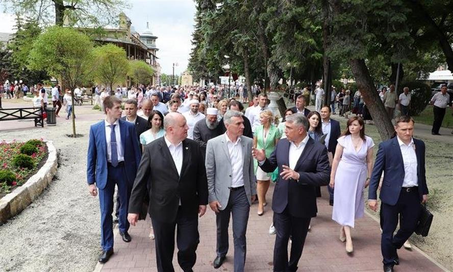 Оркестр Северо-Кавказского округа Росгвардии обеспечил музыкальное сопровождение открытия парка «Цветник» в Пятигорске