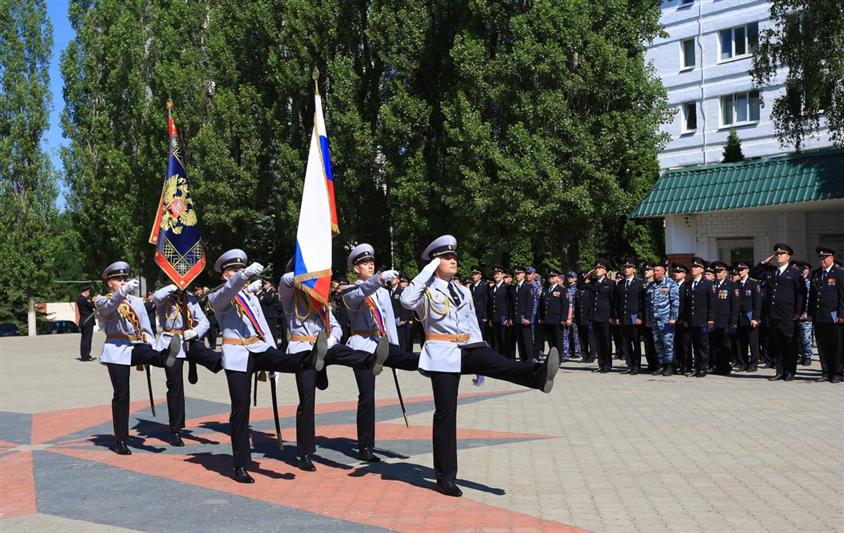 Сотрудники Росгвардии завершили обучение в Воронежском институте МВД России