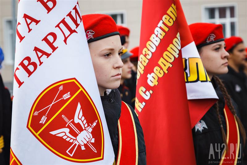 В Кузбассе состоялся первый выпуск профильного класса Росгвардии